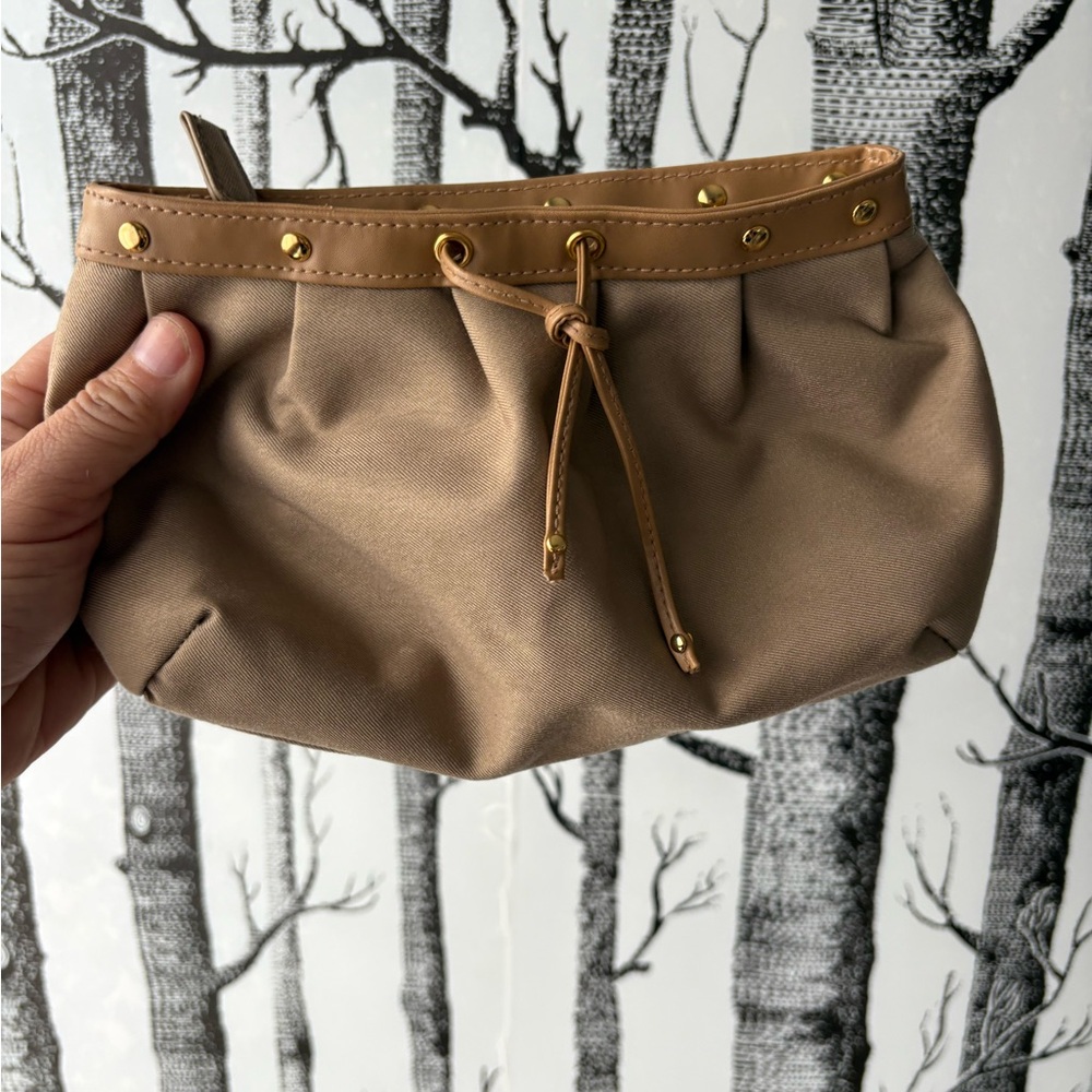 Yves Saint Laurent Pouch - Picture 9 of 9